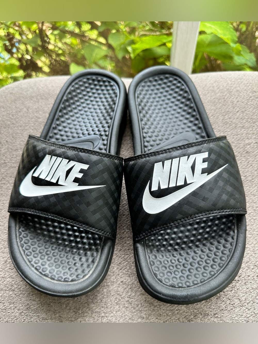Nike Women's Benassi JDI Slide Size 7 (343881-011) Black/White
